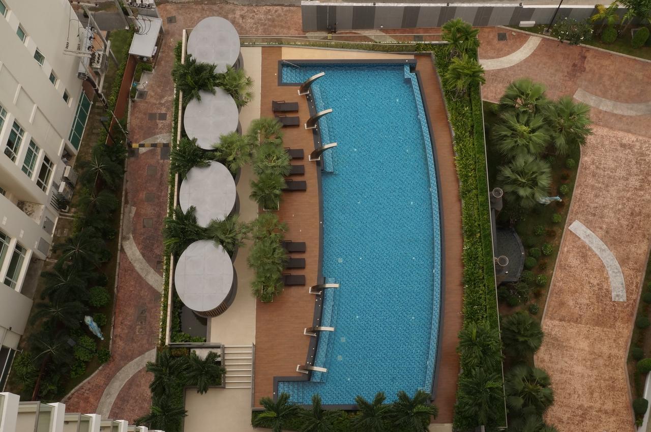 Stylish Studio In Peak Towers Pattaya Exterior photo