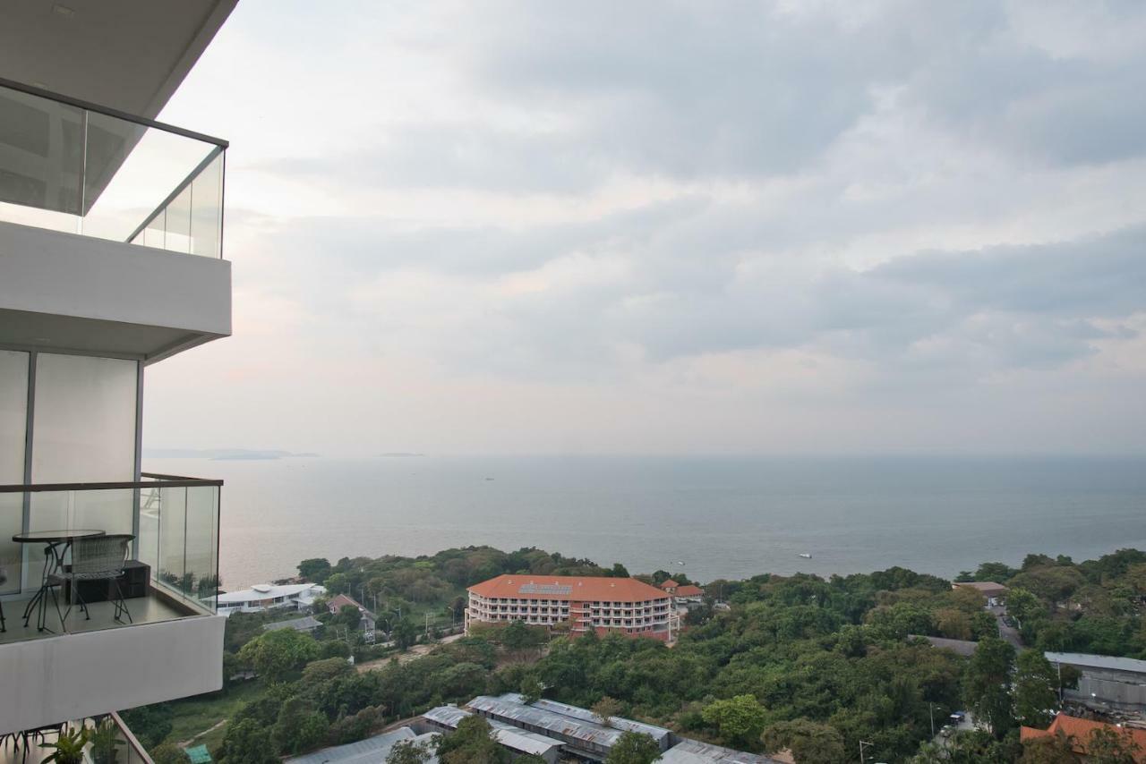 Stylish Studio In Peak Towers Pattaya Exterior photo